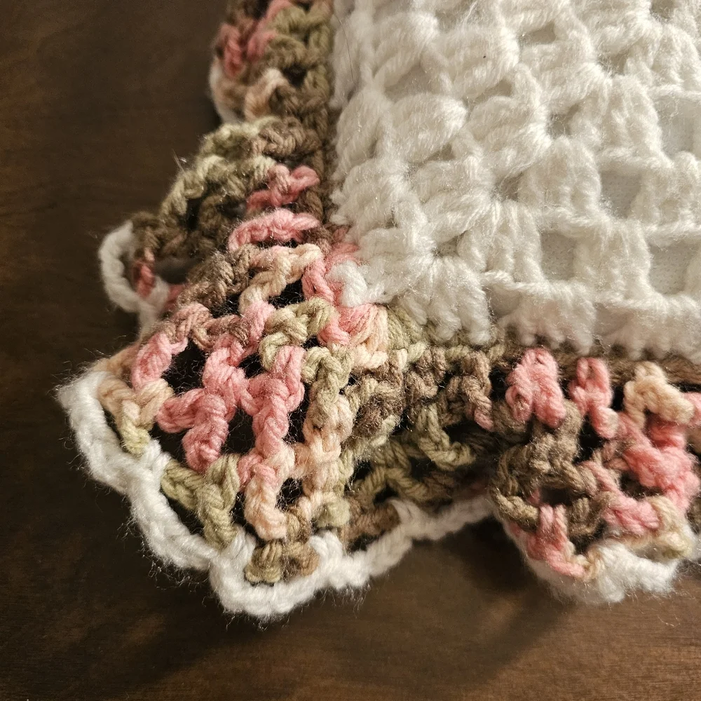Crocheted Ruffle Throw Accent Pillow Vintage Floral Romantic Bedroom Decor